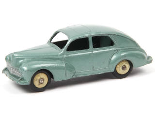 Lot 580 - DINKY TOYS (FRANCE) (1)