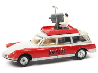 Lot 700 - DINKY TOYS (FRANCE) (1)
