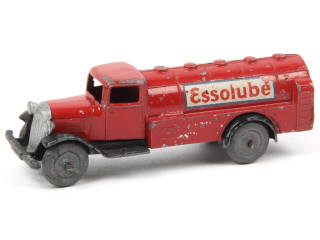 Lot 584 - DINKY TOYS (FRANCE) (1)