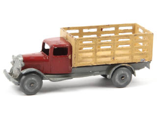Lot 350 - DINKY TOYS (FRANCE) (1)