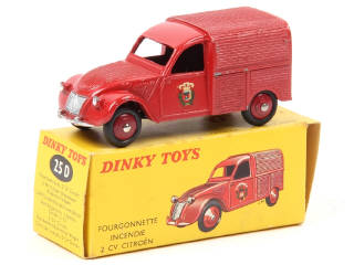 Lot 367 - DINKY TOYS (FRANCE) (1)