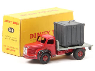 Lot 376 - DINKY TOYS (FRANCE) (1)