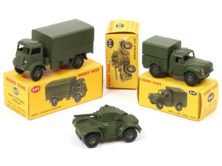 Lot 455 - DINKY TOYS (GB) (3)