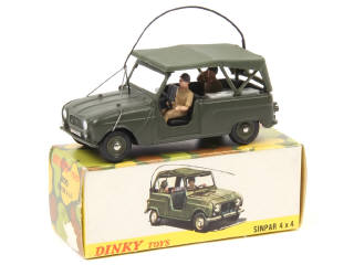Lot 727 - DINKY TOYS (FRANCE) (1)