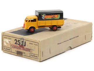 Lot 486 - DINKY TOYS (FRANCE) (2)