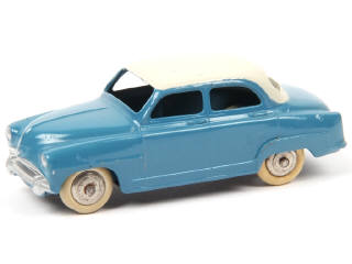 Lot 514 - DINKY TOYS (FRANCE) (1)