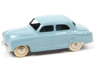 Lot 513 - DINKY TOYS (FRANCE) (1)
