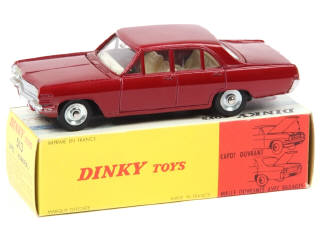 Lot 638 - DINKY TOYS (FRANCE) (1)