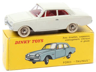 Lot 602 - DINKY TOYS (FRANCE) (1)