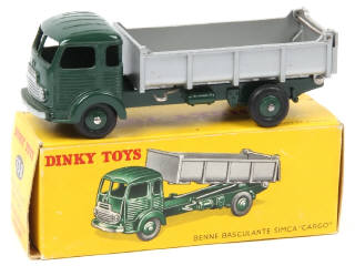 Lot 688 - DINKY TOYS (FRANCE) (1)