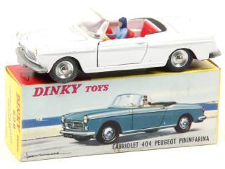 Lot 654 - DINKY TOYS (FRANCE) (1)