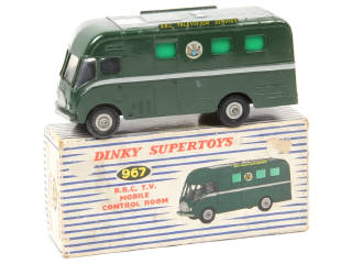 Lot 438 - DINKY TOYS (GB) (1)