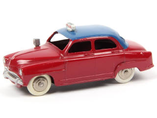 Lot 518 - DINKY TOYS (FRANCE) (1)