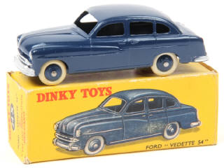 Lot 551 - DINKY TOYS (FRANCE) (1)
