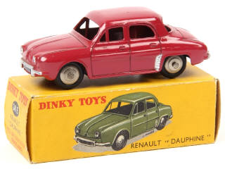 Lot 541 - DINKY TOYS (FRANCE) (1)
