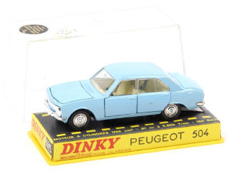 Lot 672 - DINKY TOYS (FRANCE) (1)