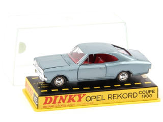 Lot 671 - DINKY TOYS (FRANCE) (1)