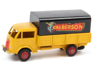 Lot 487 - DINKY TOYS (FRANCE) (1)