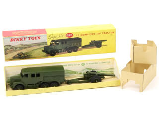 Lot 451 - DINKY TOYS (GB) (1)