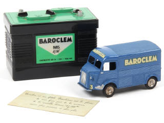 Lot 680 - DINKY TOYS (FRANCE) (1)