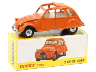 Lot 630 - DINKY TOYS (FRANCE) (1)