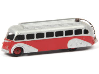 Lot 529 - DINKY TOYS (FRANCE) (1)