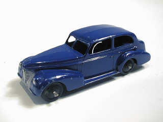 Lot 513 - DINKY TOYS GB (1)