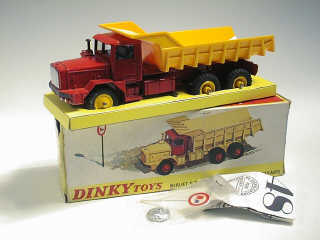 Lot 164 - DINKY TOYS FRANCE (1)