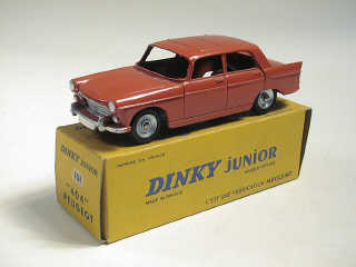 Lot 204 - DINKY JUNIOR (1)