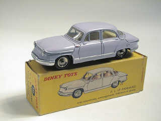 Lot 225 - DINKY TOYS FRANCE (1)