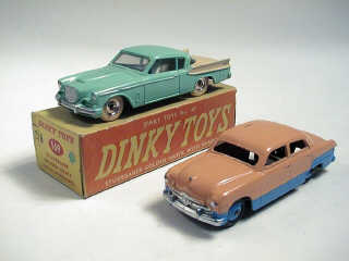 Lot 428 - DINKY TOYS (GB) (2)