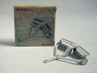 Lot 418 - DINKY TOYS GB (1)