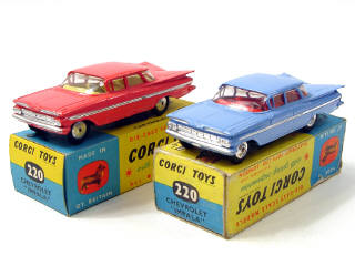 Lot 334 - CORGI TOYS (GB) (2)