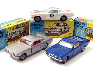 Lot 375 - CORGI TOYS (GB) (3)