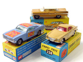 Lot 355 - CORGI TOYS (GB) (3)