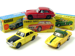 Lot 374 - CORGI TOYS (GB) (3)