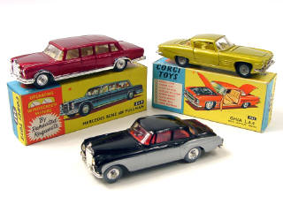 Lot 353 - CORGI TOYS (GB) (3)