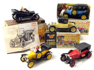 Lot 393 - CORGI TOYS (GB) (5)