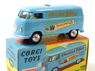 Lot 413 - CORGI TOYS (GB) (1)