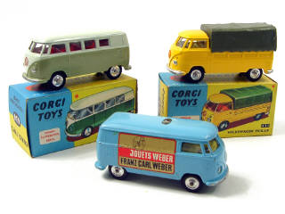 Lot 463 - CORGI TOYS (GB) (3)
