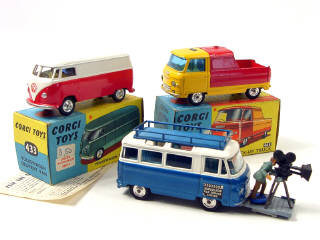 Lot 464 - CORGI TOYS (GB) (3)