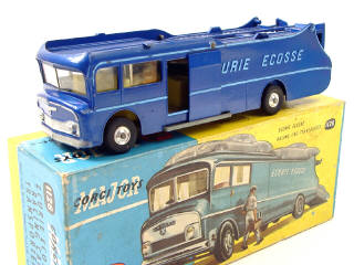 Lot 440 - CORGI TOYS (GB) (1)