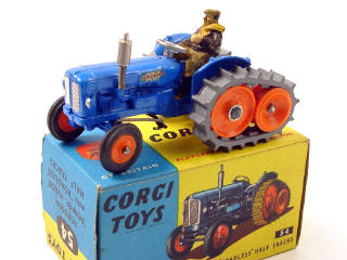Lot 484 - CORGI TOYS (GB) (1)