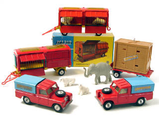 Lot 480 - CORGI TOYS (GB) (4)