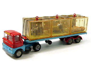Lot 472 - CORGI TOYS (GB) (1)