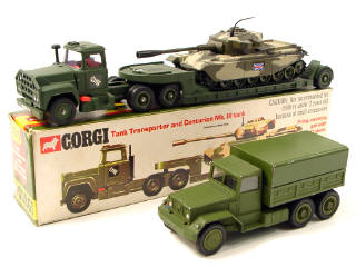 Lot 451 - CORGI TOYS (GB) (2)