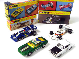 Lot 386 - CORGI TOYS (GB) (4)