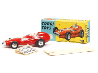 Lot 300 - CORGI TOYS (GB) (1)