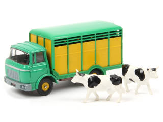 Lot 382 - DINKY TOYS (FRANCE) (1)