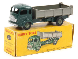 Lot 367 - DINKY TOYS (FRANCE) (1)